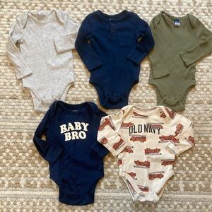 Old Navy Long Sleeve Onesie/Bodysuit BUNDLE - 3-6 Months